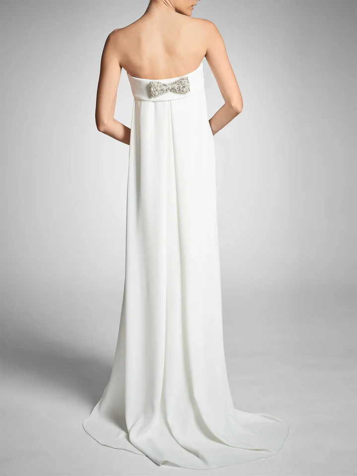 Wholesale Sheath/Column Strapless Sleeveless Wedding Dresses With Bowknot